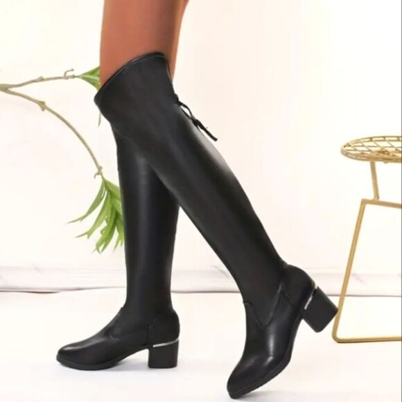 Elegant Black Knee-High Women's Boots Sz 8 - Picture 1 of 9